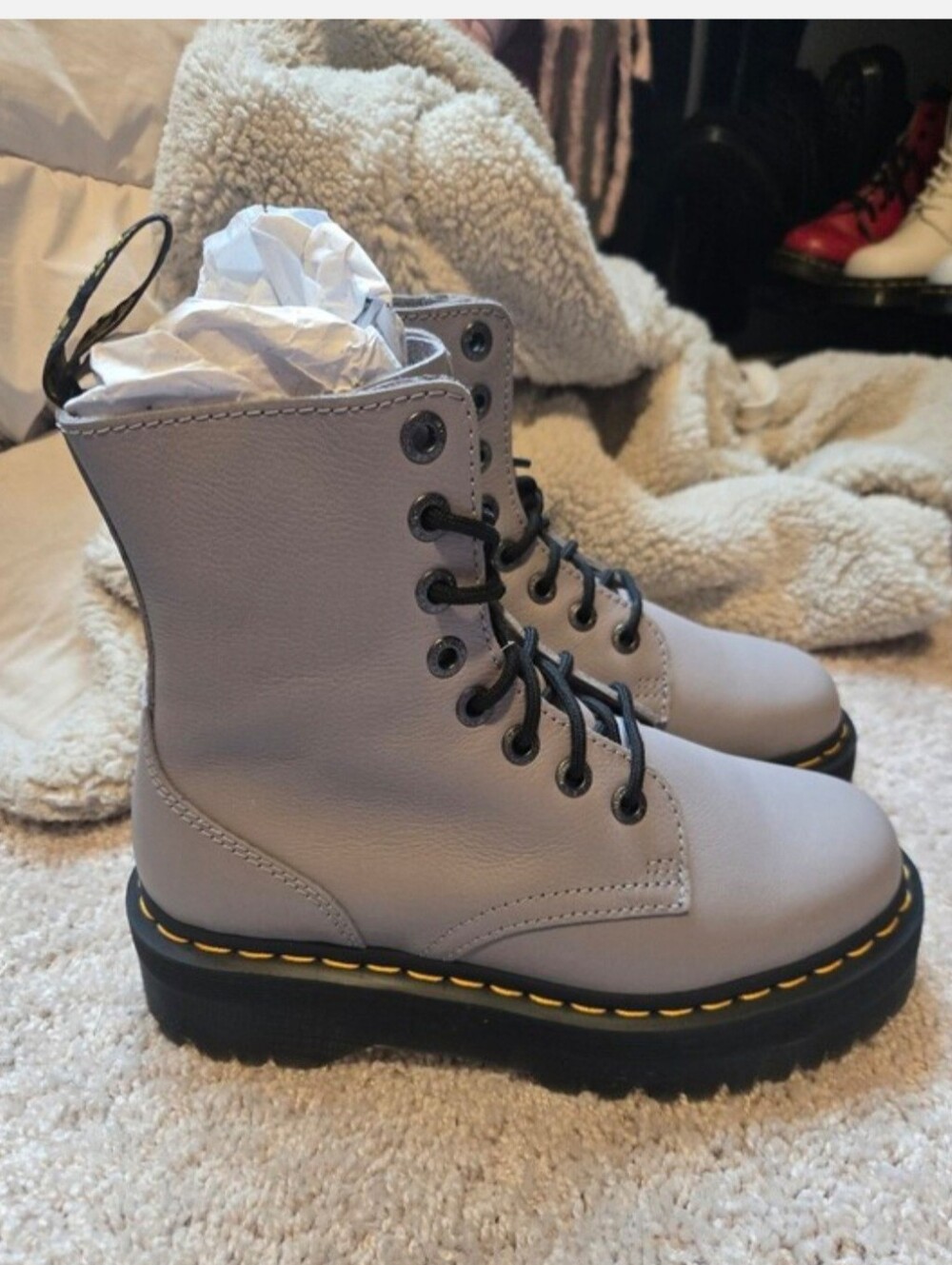 NWOB! Dr Martens Gray Jadon III Platform Boots. Size 8. MAKE OFFER!! - Picture 5 of 7